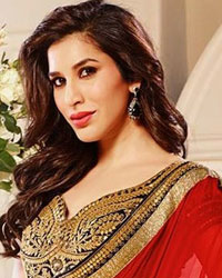 Sophie Choudry